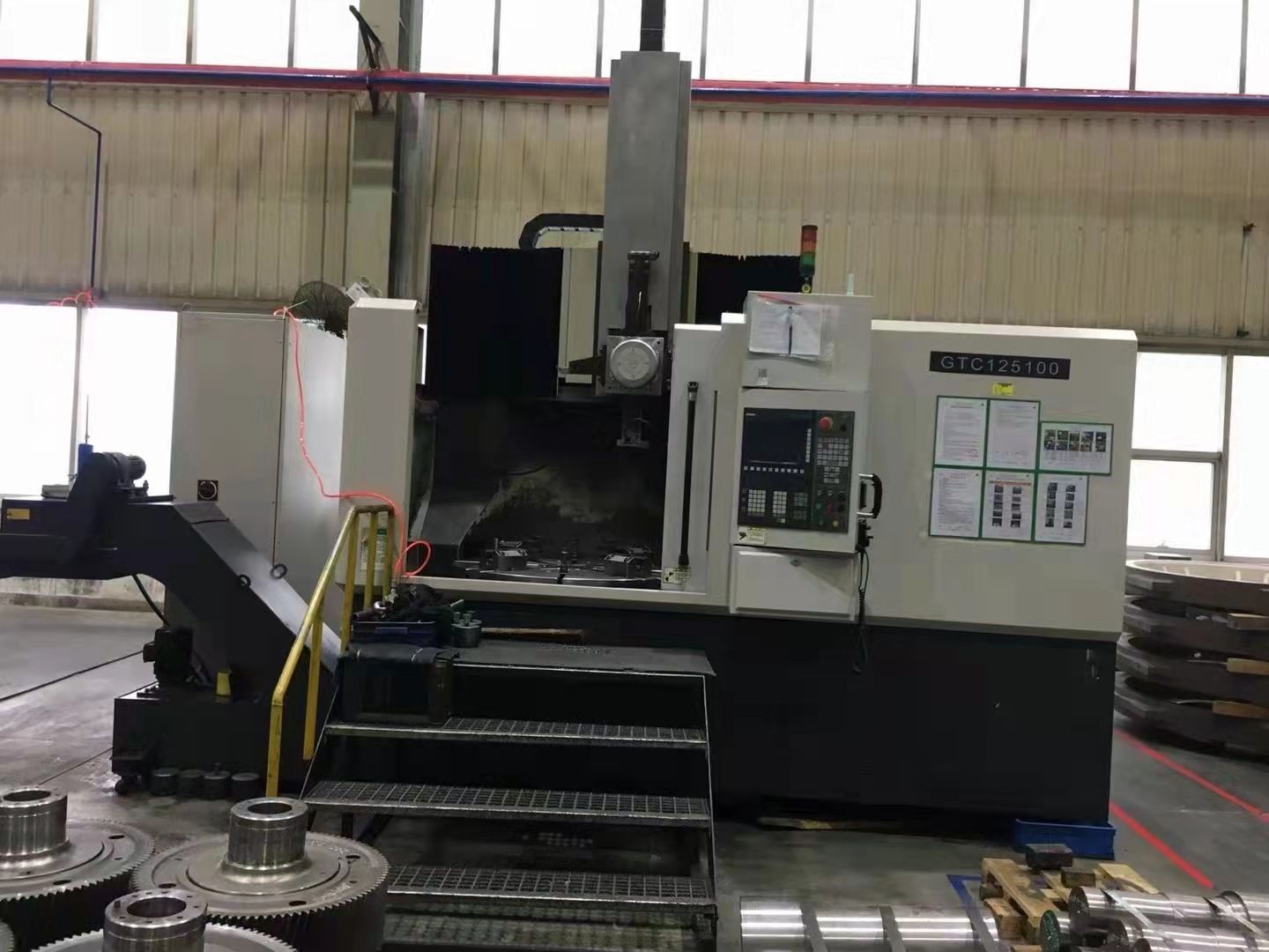 出售二手沈阳GTC125100数控立式车床二手1米数控立车