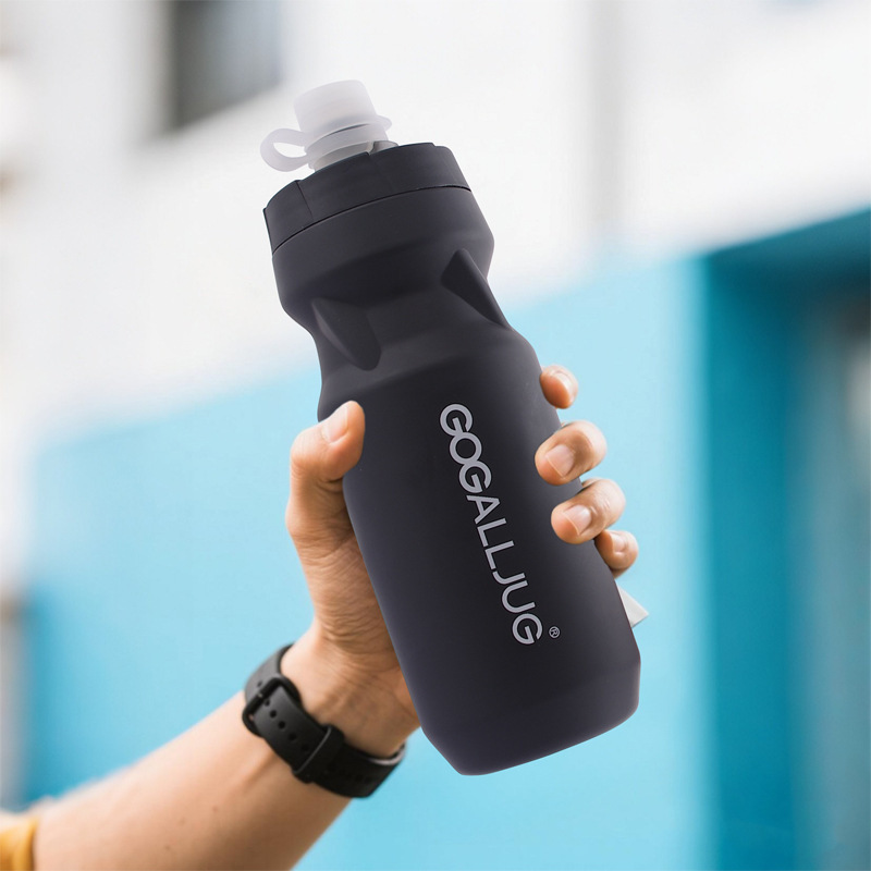 Outdoor Road Bike Cycling Water Cup, Bicycle Cycling Cup, Large Capacity 610ml Sports Plastic Cycling Water Bottle