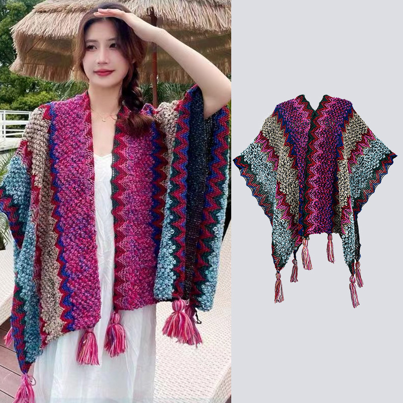 Viaje en el oeste de Sichuan vestido con una capa de chal de peluche de Yunnan Xinjiang de otoño y invierno estilo nacional de punto capa de rayas