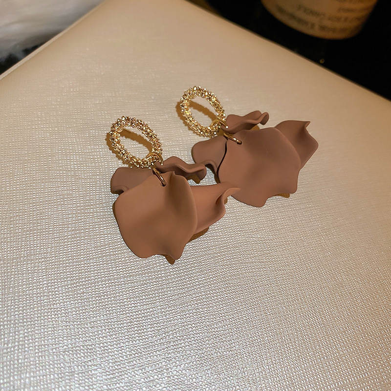 Pendientes de pétalos transfronterizos de lujo ligero con aguja de acero Pendientes exagerados de personalidad europea y americana