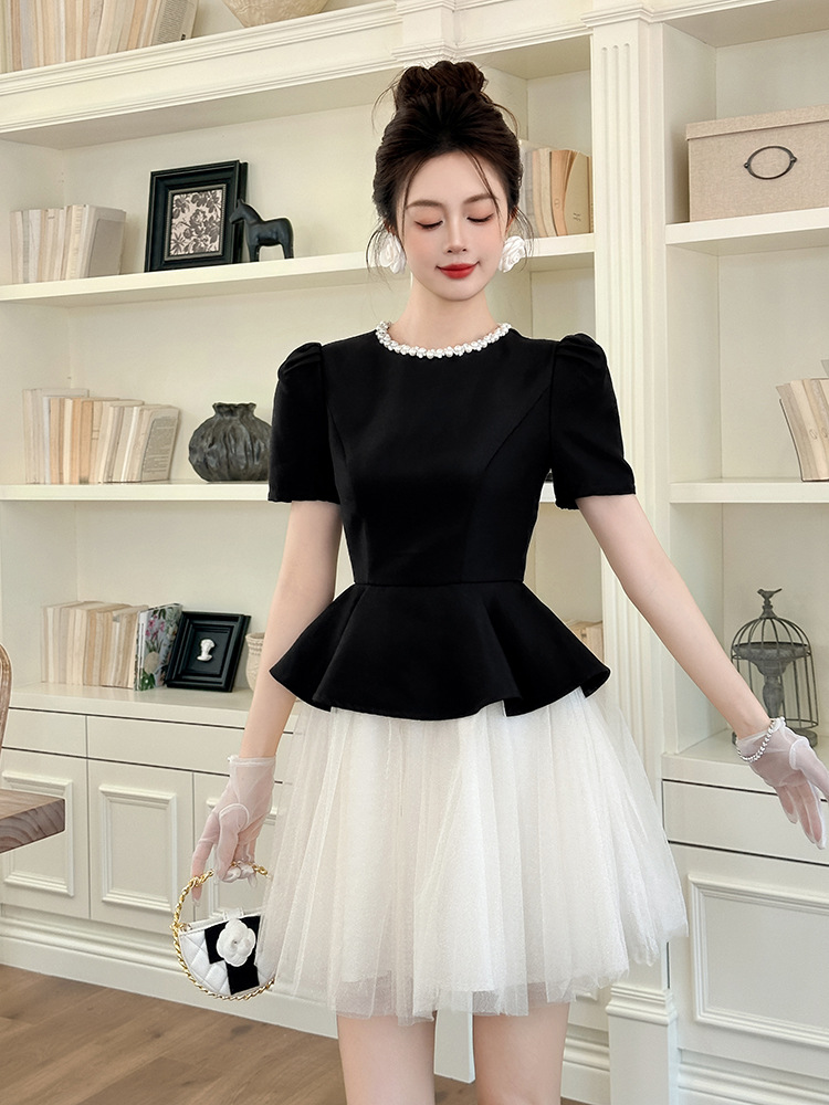 Đầm maxi nữ cổ tròn xếp bèo, thắt eo phối lưới, váy phồng dáng công chúa — đen