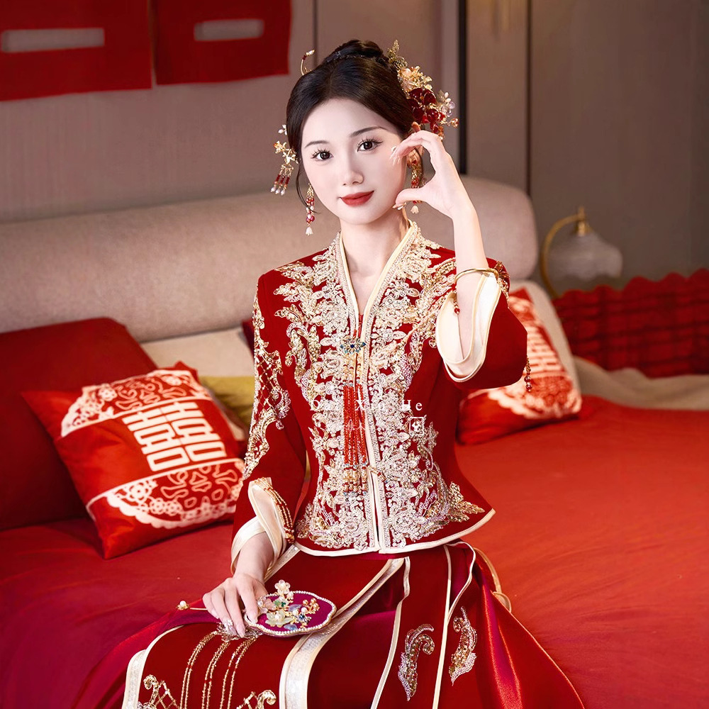 小个子丝绒V领秀禾服新娘 2024新款低领结婚礼服敬酒服中式嫁衣