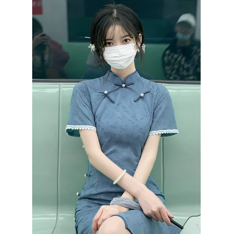 Летний новый синий улучшенный Чонсам в стиле знаменитостей, улучшенная эрозия длинных костей, высококачественный темперамент для молодых девушек, повседневный