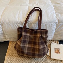 �羳���e����ë�����ذ���Ů�����r���|��С��㼑��L�������μ��