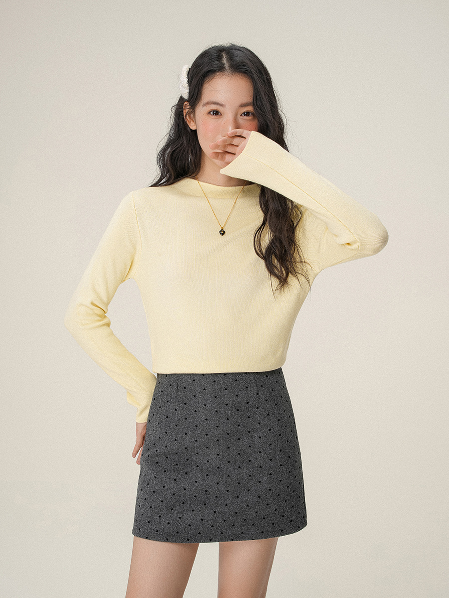 Jiyou スタンドアップカラーハイエンドニットボトムシャツとハーフタートルネックセーター女性用秋と冬の新しいソフトワクシートップ
