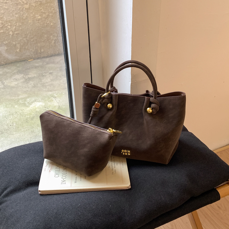 Maillard Retro Brown Bag for Women 2026 New Fashion Versatile Crossbody Bag Exquisite Super Popular Small Handbag