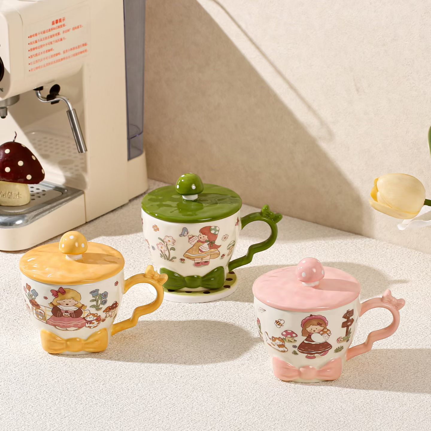 Personalidad creativa de dibujos animados adorables chicas arco tazas de cerámica con tazas de café con tapa de alto valor de la cara de las chicas tazas de marca