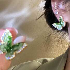绿衣仙子 ~森系绿水晶蝴蝶耳钉小众设计高级感耳环轻奢精致耳饰女