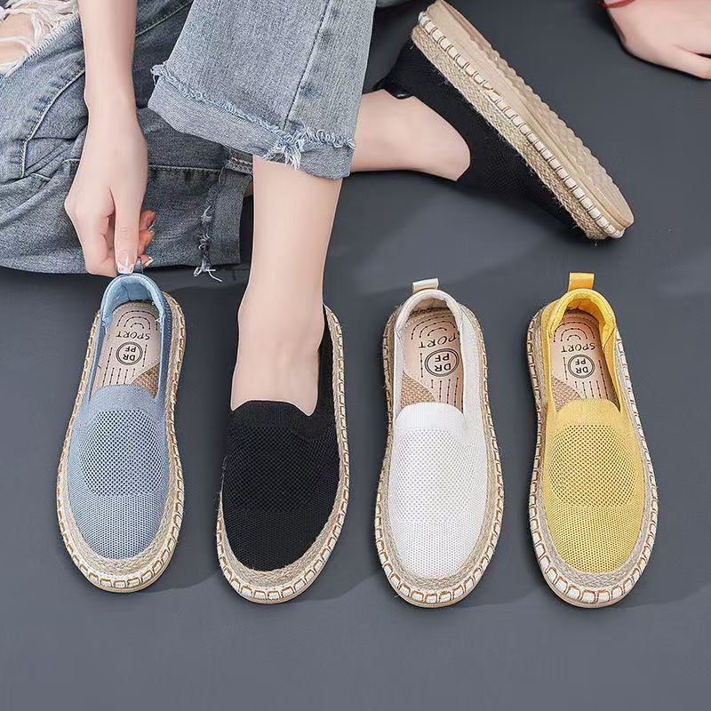 2025 Western Style Fragrant Style Mesh Flying Woven Casual All-match Summer Flat Breathable Fisherman Shoes Women's Beijing Cloth Shoes 2025 Western Style Fragrant Style Mesh Flying Woven Casual All-match Summer Flat Breathable Fisherman Shoes Women's Beijing Cloth Shoes