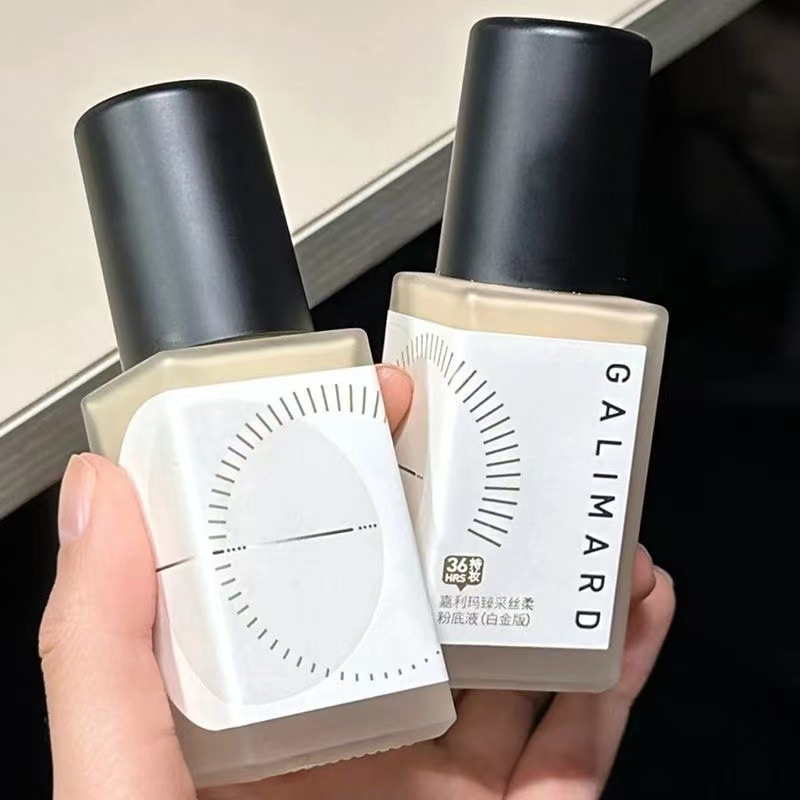 Gallima アスタキサンチン リキッド ファンデーション 99 プラチナ エディション メイクアップとカラーの持続 混合オイル肌 オイルコントロール メイク落ちなしの長持ちコンシーラー|undefined