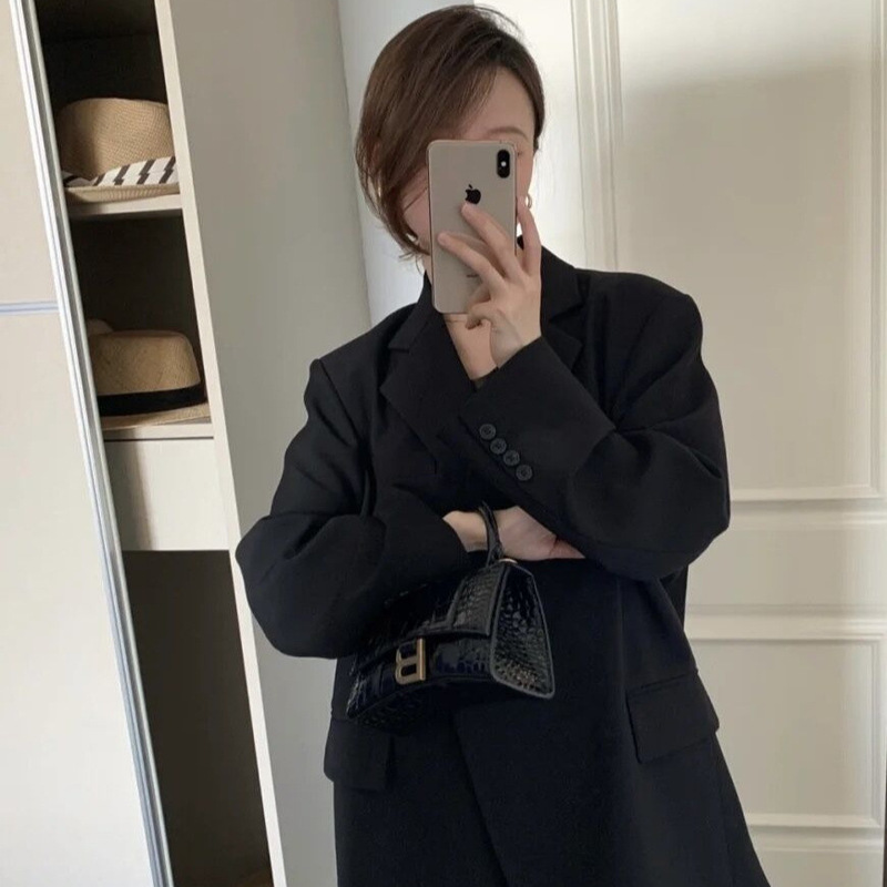 2026 Early Autumn Loose Casual Wide-Fit Black Blazer for Women