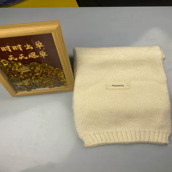 2025 New Korean Style Winter Ing Style Pure Color with Coat Scarf Student Warm Knitted Versatile Couple Scarf