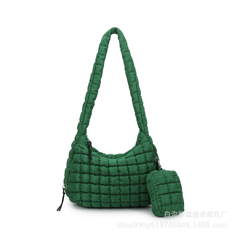 진한 녹색(41*36*15) 작은 가방 없음