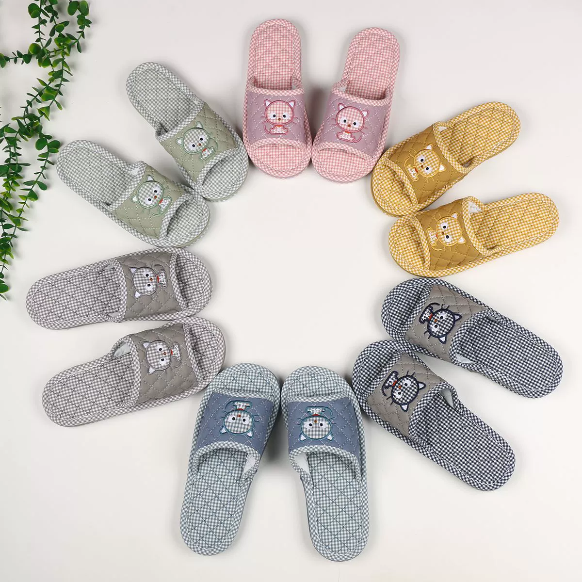 Мультяшный медведь трехслойный утолщенные тканевые тапочки пара мужчин и женщин домашние резиновые тапочки SLIPPER