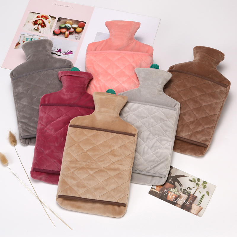 New velvet bag rubber hot water bag soft skin-friendly velvet hot water bag creative winter warm hand anti-freezing hot water bag