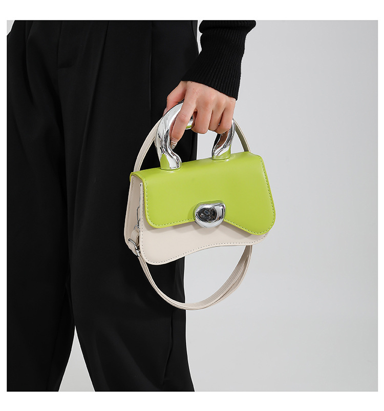 Taschen Candy Splicing Color 2024 Nei Hard Shell Einfach a Casual Western Style Metall Handheld Single Cross Shoulder Small_voghion.com