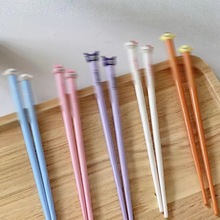 卡通可爱造型防滑筷子高颜值学生吃饭单人日常家用外出便携公仔筷
