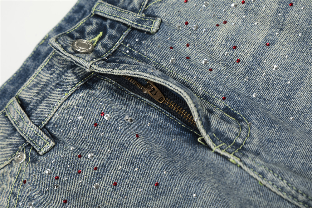 Vaqueros de hombre corte ancho y recto con estrellas de estrás_voghion.com