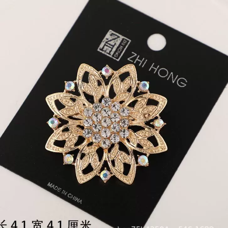 高档气质胸针女ins风欧美简约大衣胸口固定卡扣百搭镶钻批发代发