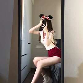 夏季韩系绝上衣半身裙套装女甜妹穿搭盐系轻熟辣妹套装绵羊绒