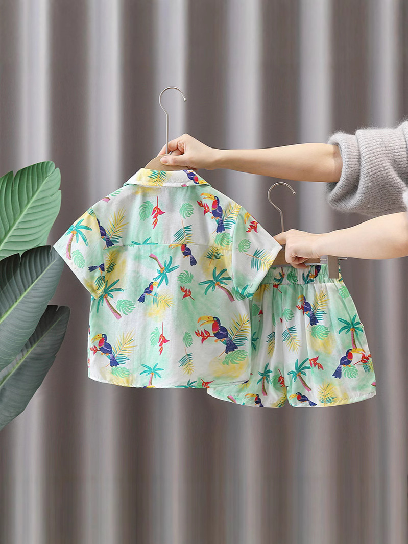 7115 Traje de verano para niños Camisa de estilo de playa de manga corta para niños 2025 Nuevo traje de dos piezas de viaje de verano para niños
