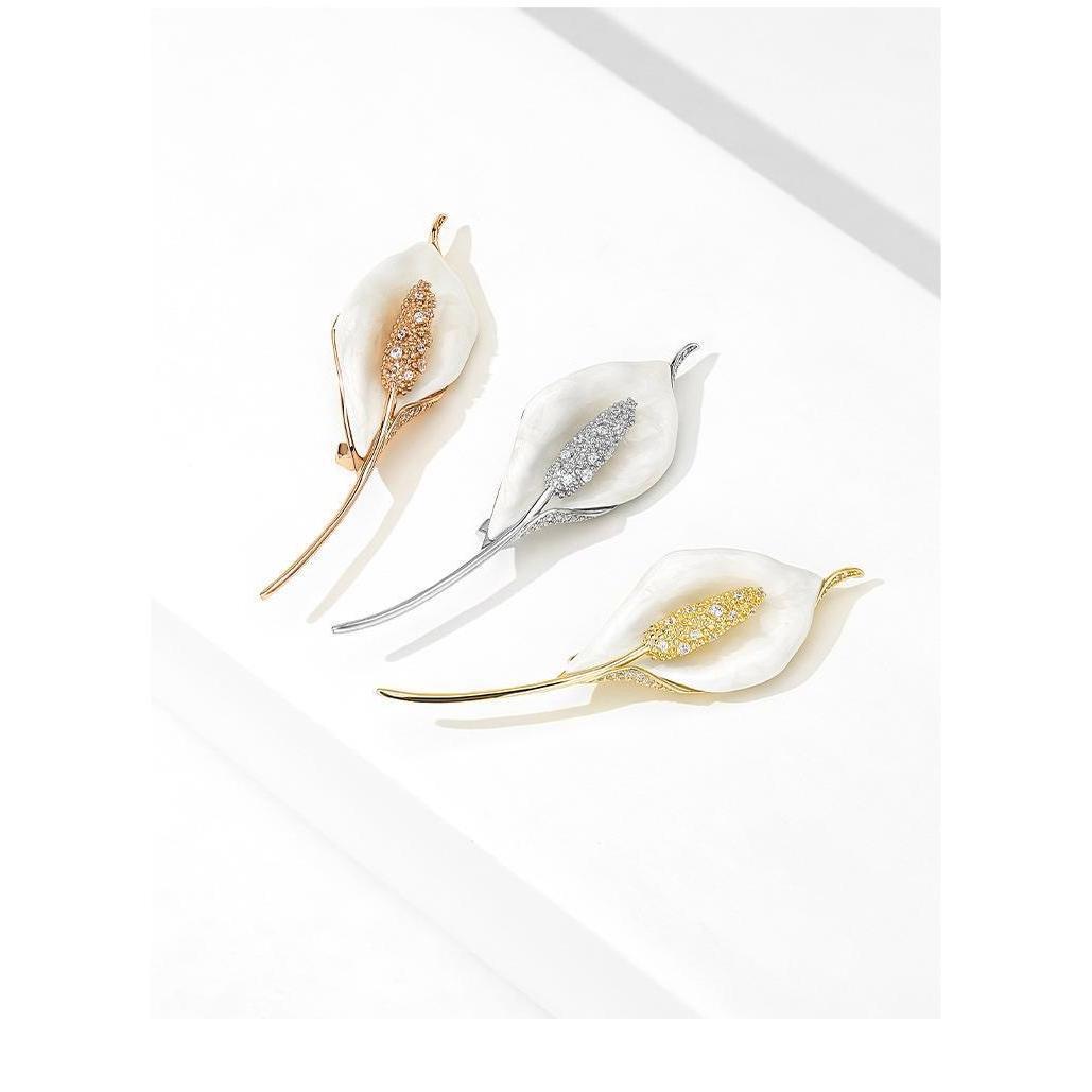 New Style Smooth Sailing Brooch High-end Women's Luxury Elegant Flower Pin Simple High-end Sense Corsage Suit Accessories