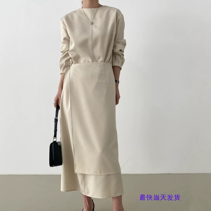 Size Updated, in Stock, Korean Chic, French Minimalist Round-Neck Tie-Front Apron Two-Piece Dress Set Size Updated, in Stock, Korean Chic, French Minimalist Round-Neck Tie-Front Apron Two-Piece Dress Set