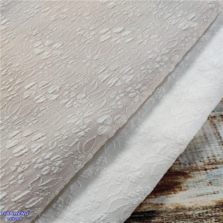 新款春夏涤纶泡泡提花 衬衫连衣裙戏服汉服面料现货 厂家直供批发