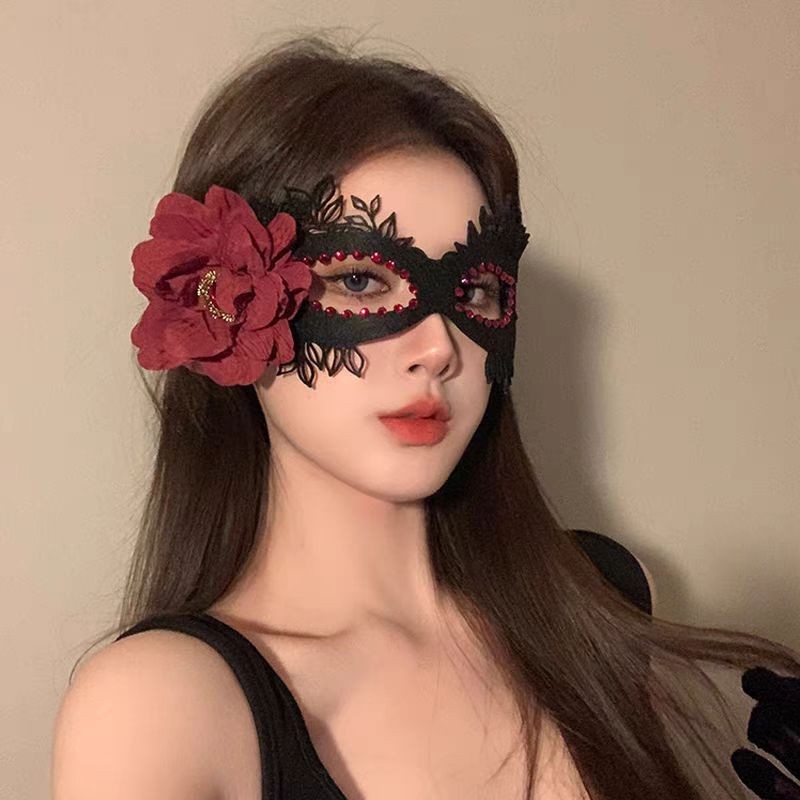 Gothic Half-Face Masquerade Eye Mask with Black Snake Medusa Design — detail image 1