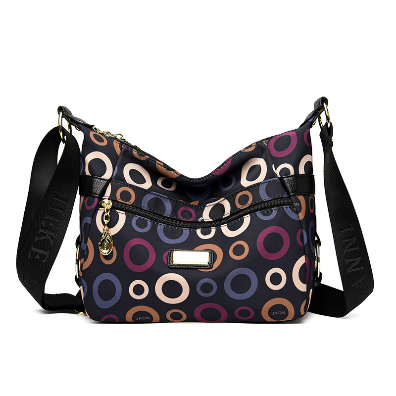 Bolsa de mujer 2023 nueva bolsa de mensajero de hombro de tela Oxford impermeable bolsa de Madre de mujer de mediana edad de gran capacidad multicompartimento