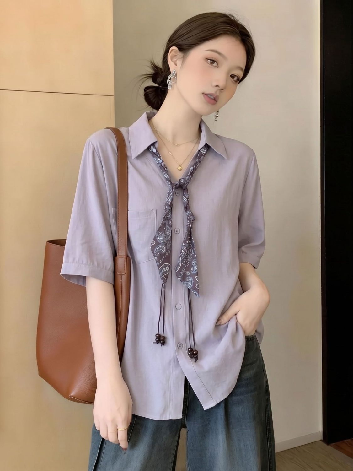 Áo sơ mi nữ tay ngắn kèm khăn lụa tháo rời màu tím nhạt — màu tím nhạt