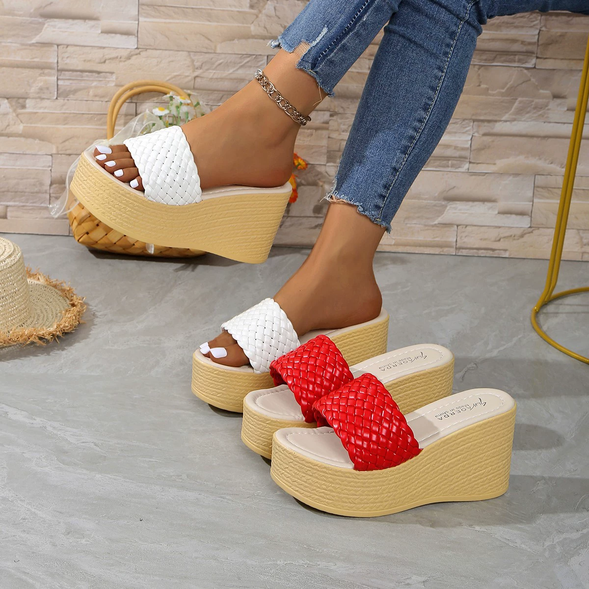 Summer beach universal slippers, 2025 years, European style