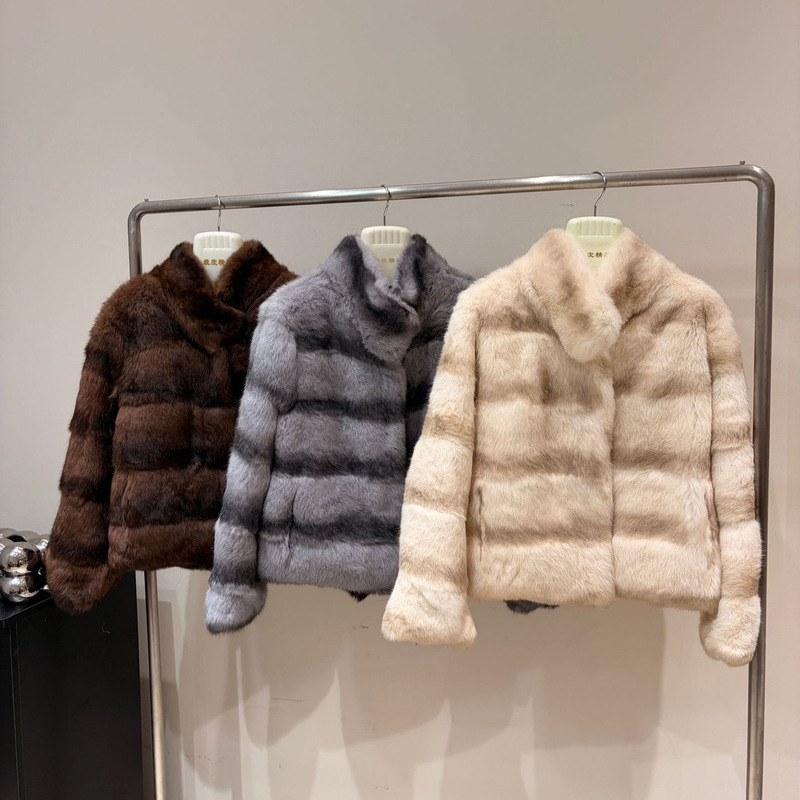 Totoro-style rabbit fur coat for women, short style with stand-up collar, striped design, integrated fur and leather, Korean style, slimming effect