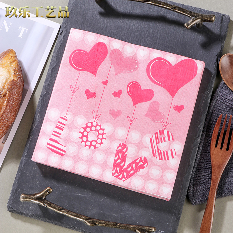 New red heart-shaped printed table napkins for Western restaurants, bakeries, suitable for wholesale face towels