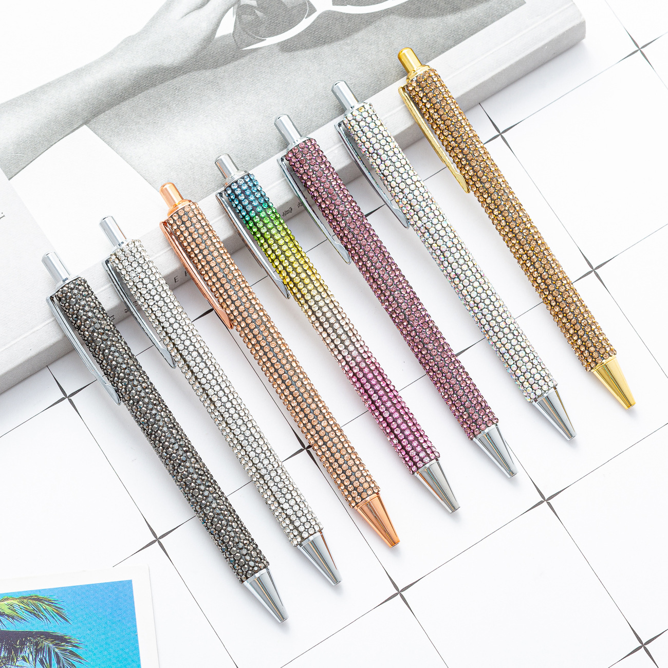 Presione bolígrafo de pulsación en stock mayorista prepucio de diamante bolígrafo de pulsación de papelería bolígrafo de pulsación de pulsación de pulsación de pulsación