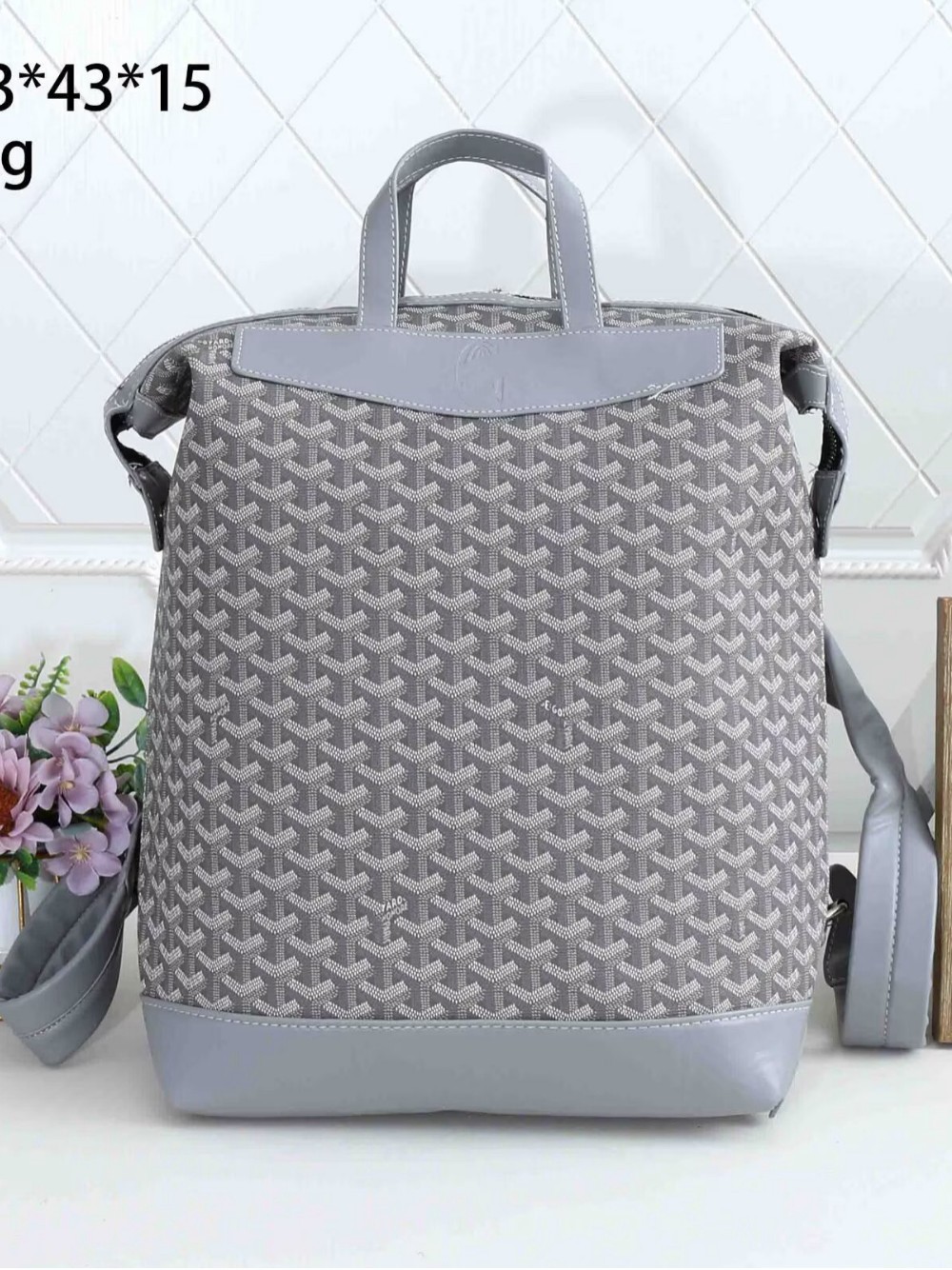 Retro capacious fashionable backpack for traveling