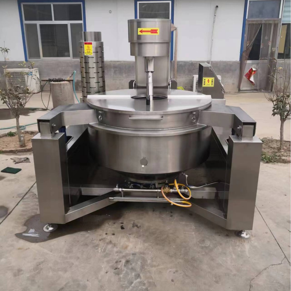 现货销售500L燃气加热商用自动炒菜机 院校食堂用大型炒菜熬汤锅