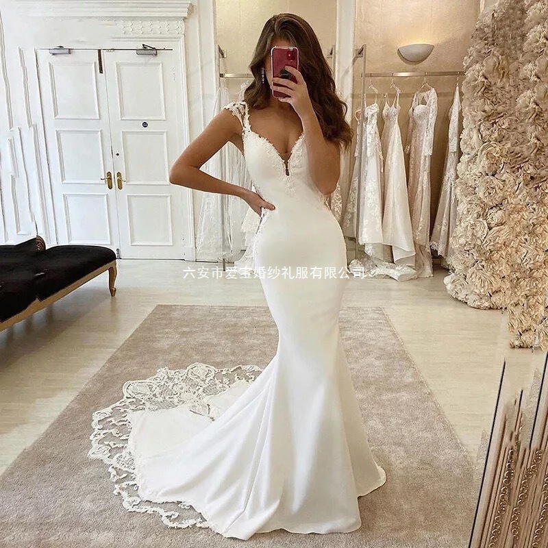 White New Style European and American Cross-Border Foreign Trade Mermaid Wedding Dress with Train, Sexy V-Neck, Elegant Ball Gown, Slim-Fit Evening Dress for Women White New Style European and American Cross-Border Foreign Trade Mermaid Wedding Dress with Train, Sexy V-Neck, Elegant Ball Gown, Slim-Fit Evening Dress for Women