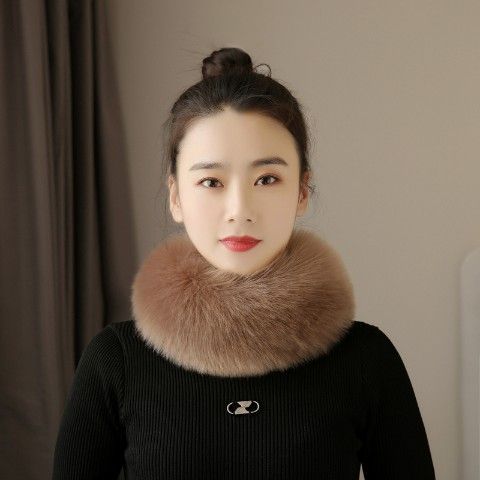 Темно коричневый