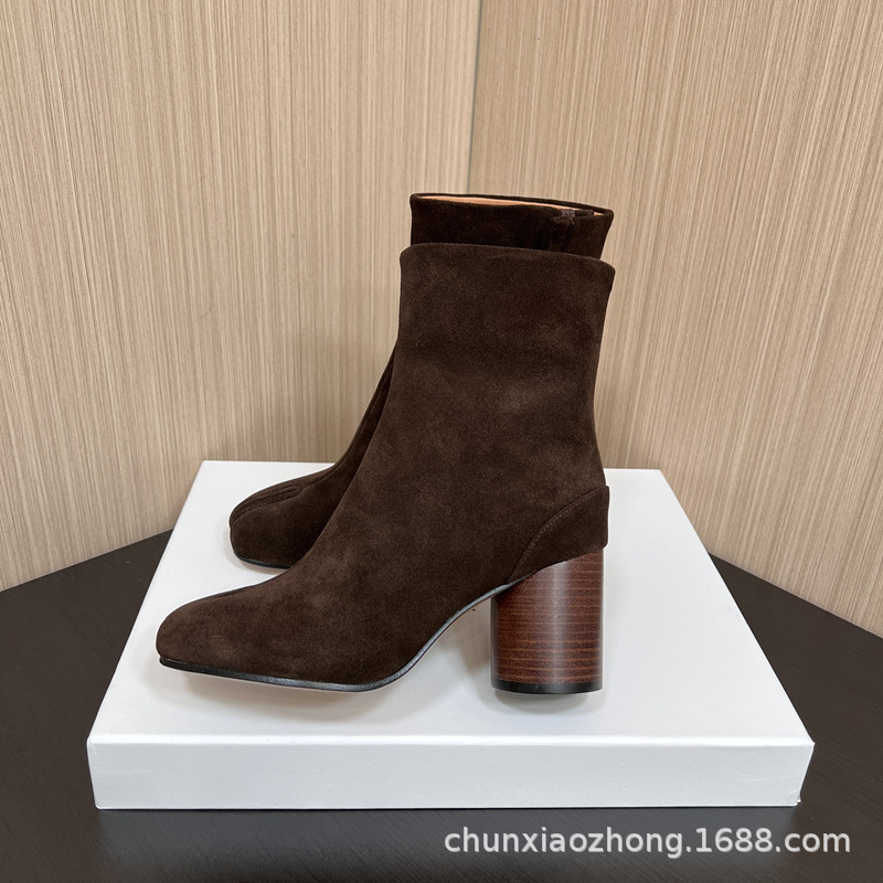 Pure Source Niche Autumn/Winter Classic M6 Suede High Heel Split Toe Short Boots for Women, Versatile Comfortable Fashion Boots by Margiela