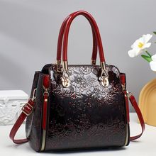 2025新款气质优雅手绘雕花手提包跨境轻奢单肩女包大容量斜挎包包