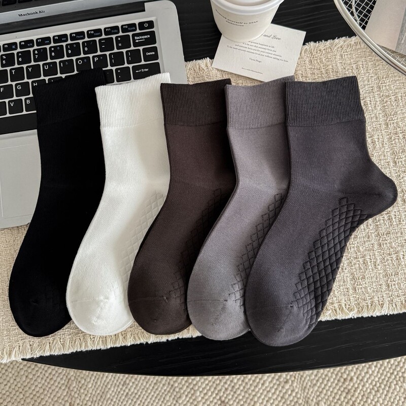 2026 new solid color socks for men, mid-calf casual socks made of Australian cotton with massage soles, sweat-absorbent, seamless men's socks, versatile short socks