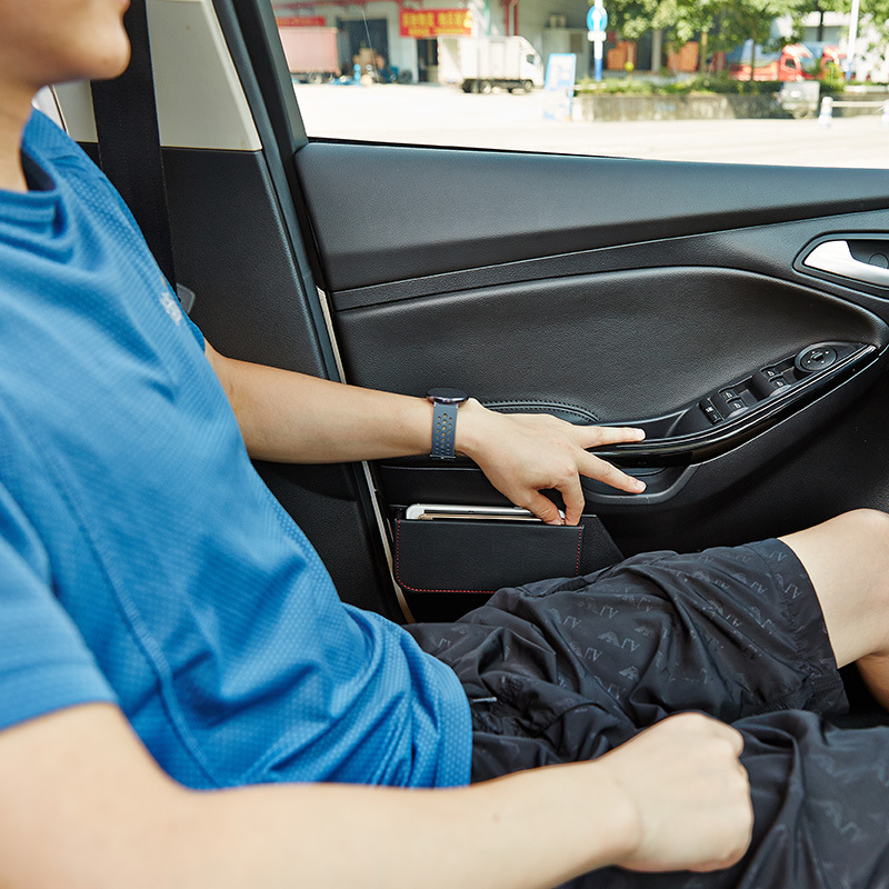 Caja de almacenamiento multifuncional para automóvil Caja de almacenamiento de espacio de coche Caja de almacenamiento de asiento de automóvil Caja de almacenamiento de suministros en stock