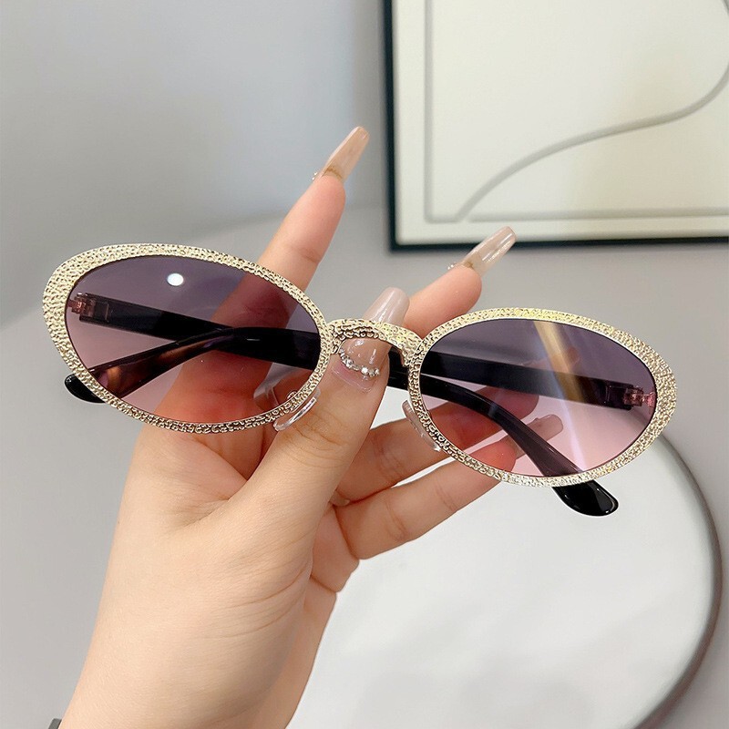 Retro Cat-Eye Oval Sunglasses for Women, 90S Trendy Sunglasses, High-End Style, Hot Girl Fashion Sunglasses for Women