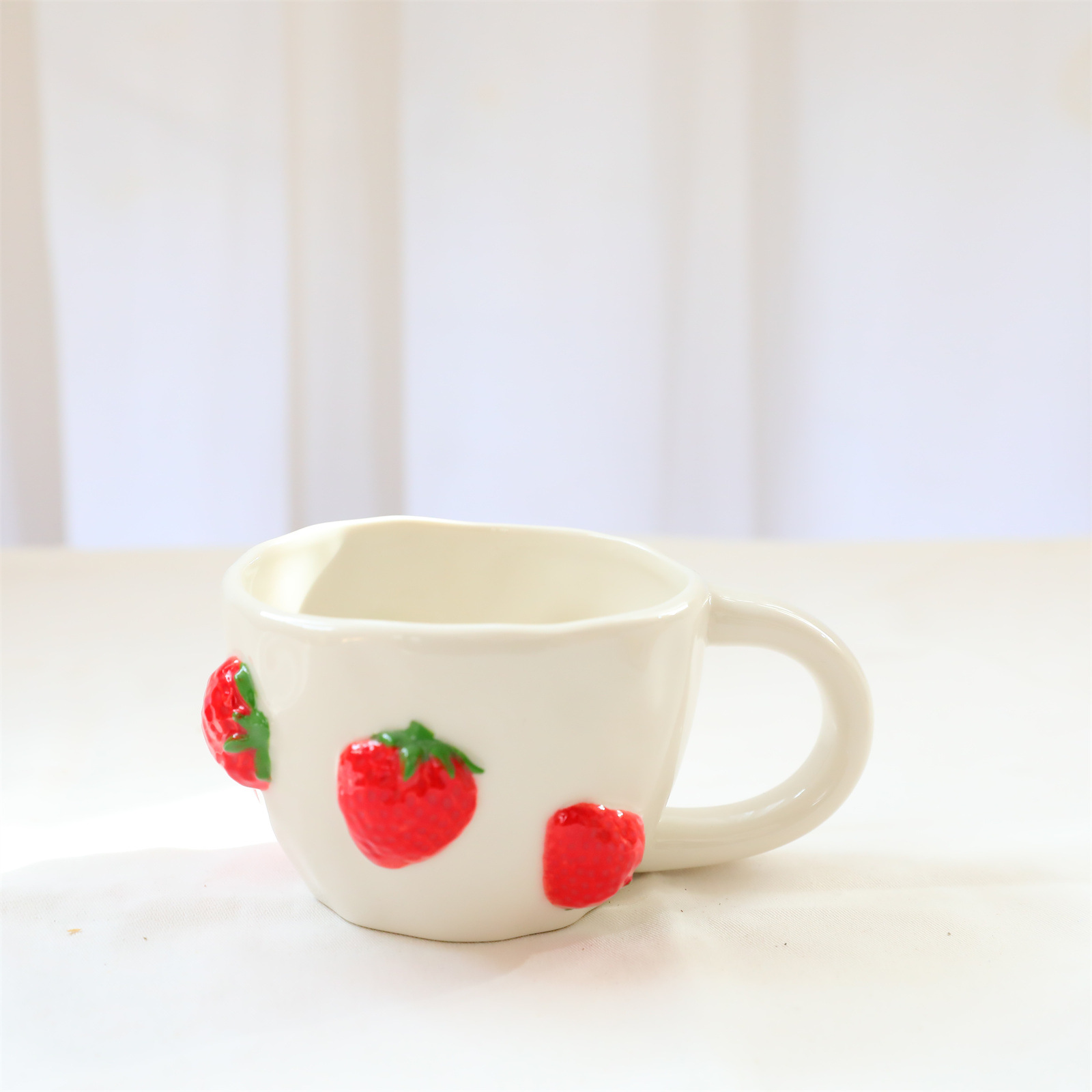 780g Weight Mug Kitchen and drinking utensils 1 Piece Quantity Banquet, Party Occasion ceramics Material Cherry Pattern Casual, Elegant, Cute Style Casual Elegant Cute Cherry Ceramics Mug 1 Piece 10