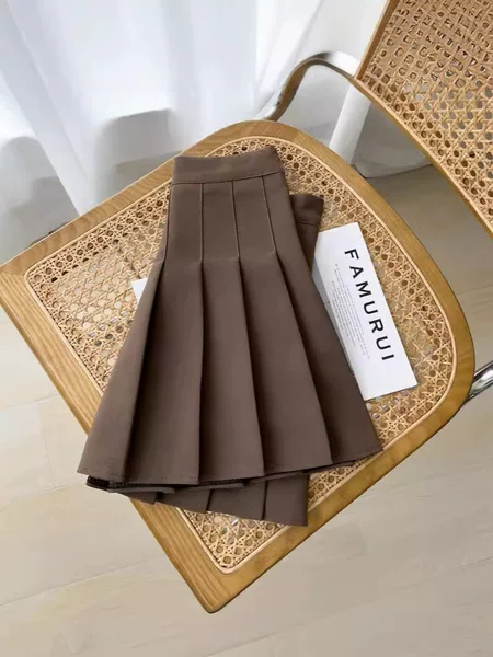 Pleated Skirt Women's Spring and Summer New Skirt New High Waist A- Line Skirt Slimming Black and White Anti-Light