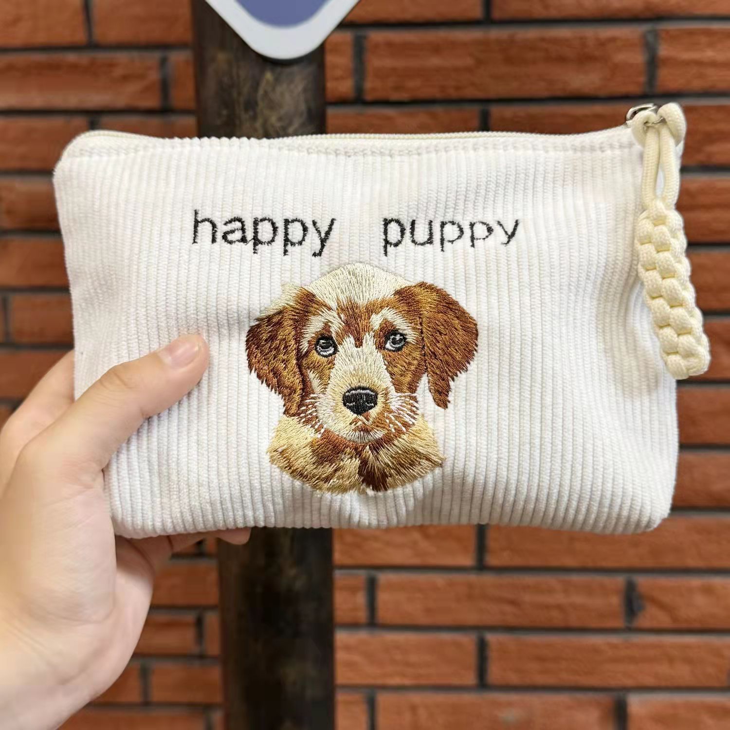 Bolsa de maquillaje de bordado de tenue agujas nicho color de viaje portátil bolsa de almacenamiento de productos de cuidado de la piel bolsa de lavado