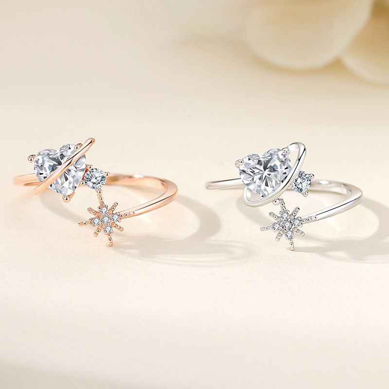 Anillo de plata de ley 925 se refiere al anillo del planeta del amor, sensación femenina de alto nivel, lujo ligero, chica de todo fósforo, nicho, sentido avanzado