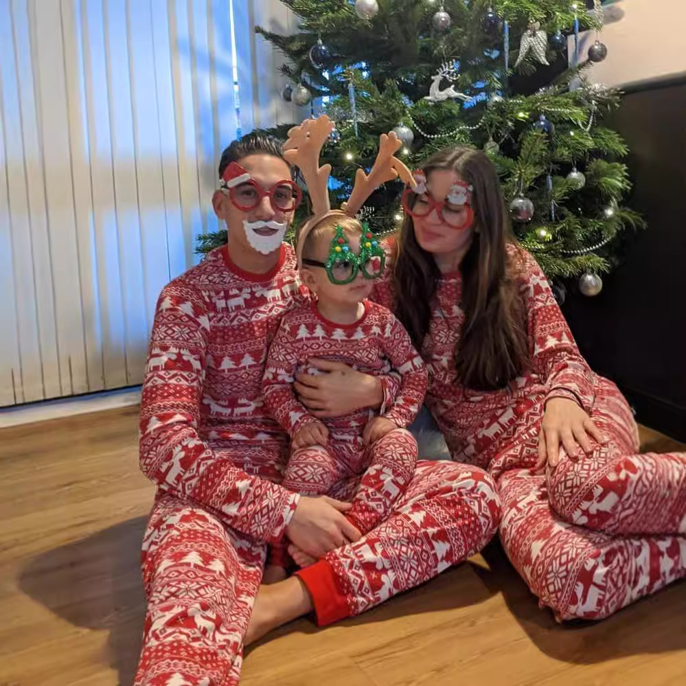 速卖通亚马逊欧美款圣诞节亲子套装红色印花家居服长袖睡衣两件套