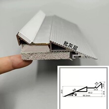 �Ҹ���픷�����X��45��б�l�����ϴ�����Ͳı����s��б�����